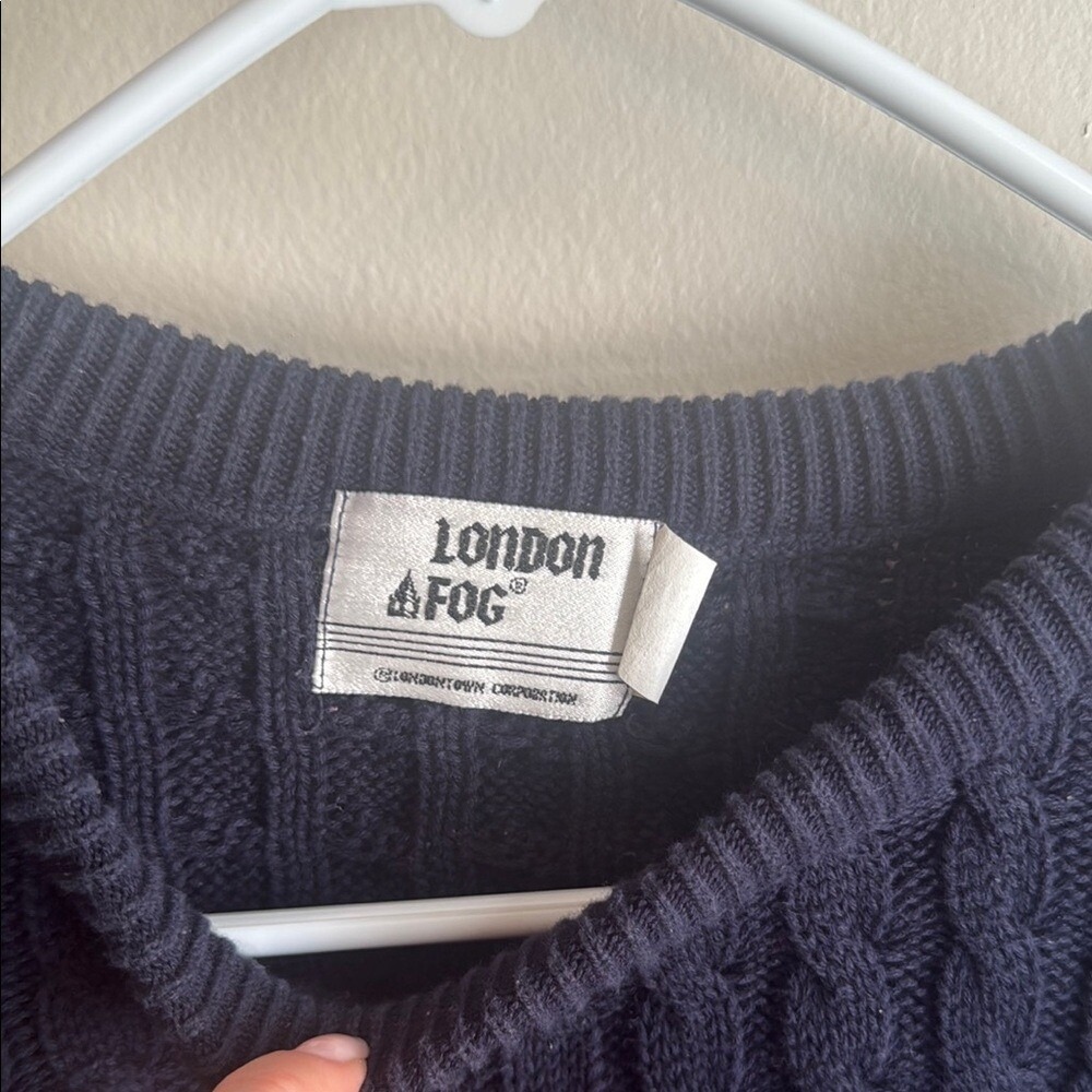 Vintage London Fog Navy Blue Cableknit Sweater‎ - Women's Medium - Picture 2 of 2